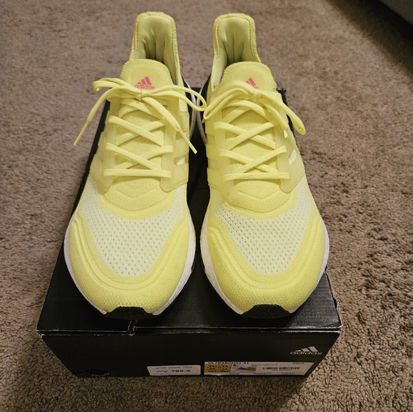 Adidas Ultraboost 21 - Picture 2 of 4